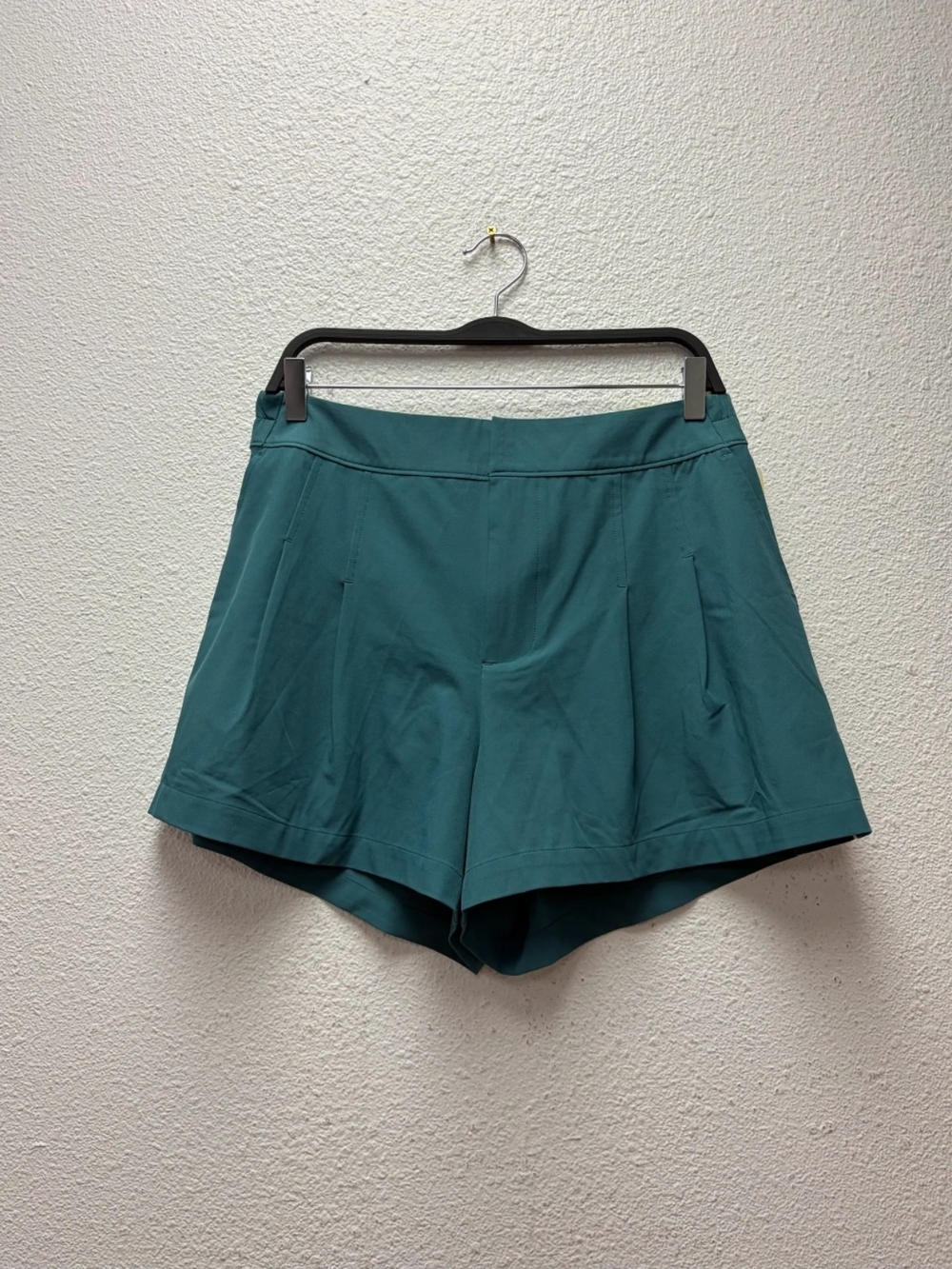 Womens Golf Shorts Size Medium & Large Available #771-772
